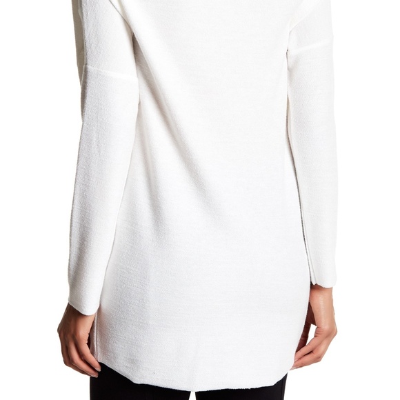TOV White Asymmetrical Textured Grain Zipper Top - Picture 4 of 4